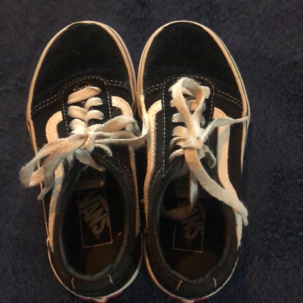 Black & White vans